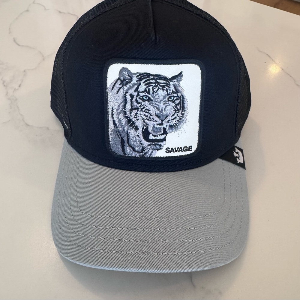 Goorin Bros Mens/unisex “Savage Tiger” Trucker Hat - Black & Gray SnapBack